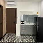 Thinh Vuong Apartment IX
